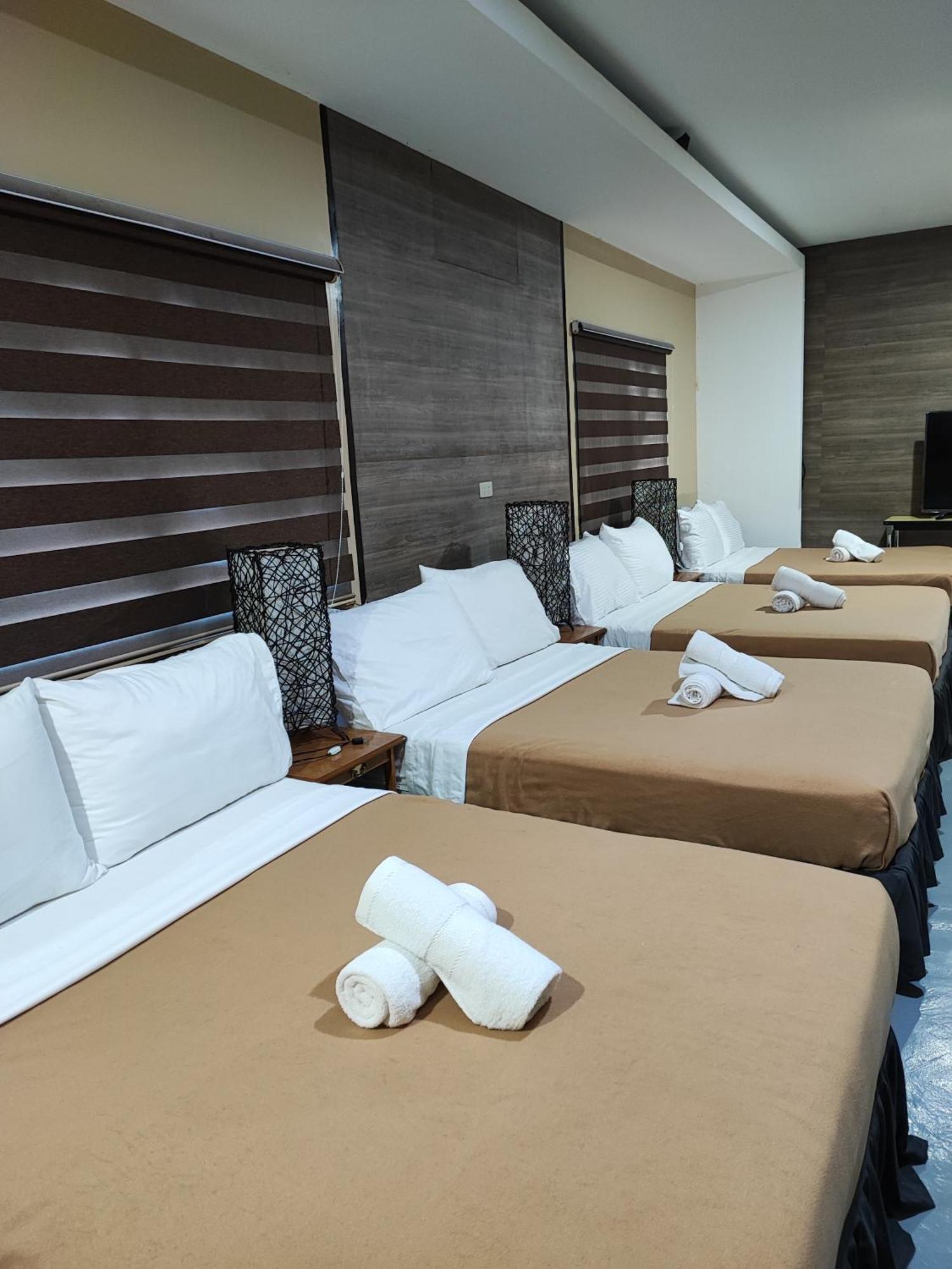 Raya Del Sol Dive Resort Мабини Экстерьер фото